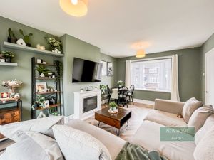 Photo 16- click for photo gallery